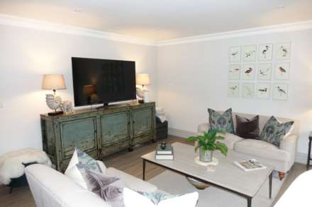 Wellingtonia Drive, Crookham Common, Image 8