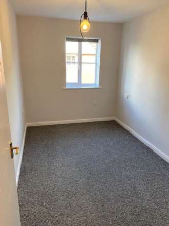 Avenue Heights, Reading, Image 5