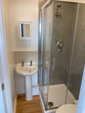 Avenue Heights, Reading, Image 6