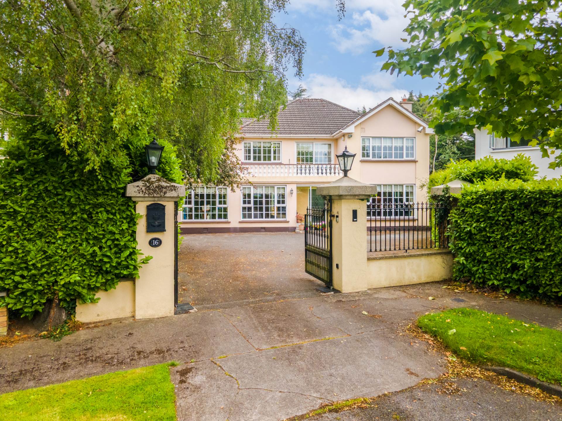 16 Deerpark Lawn, Castleknock, Dublin 15, D15 HEC2