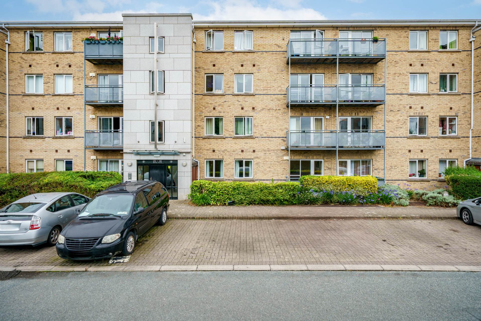 27 Westend Village, Blanchardstown, Dublin 15, D15 A489