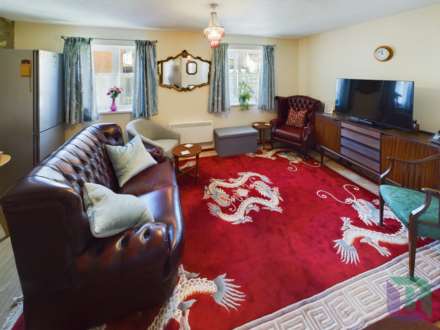 Aspley Court, Woburn Sands, Image 7