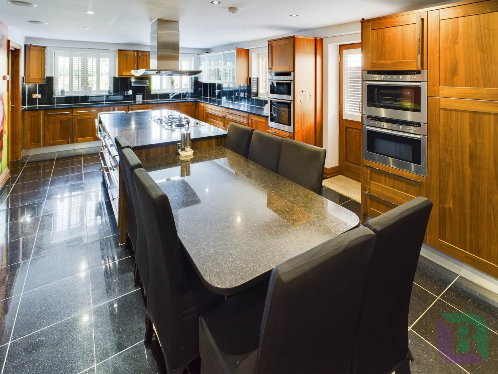 Ashford Crescent, Grange Farm, Image 2