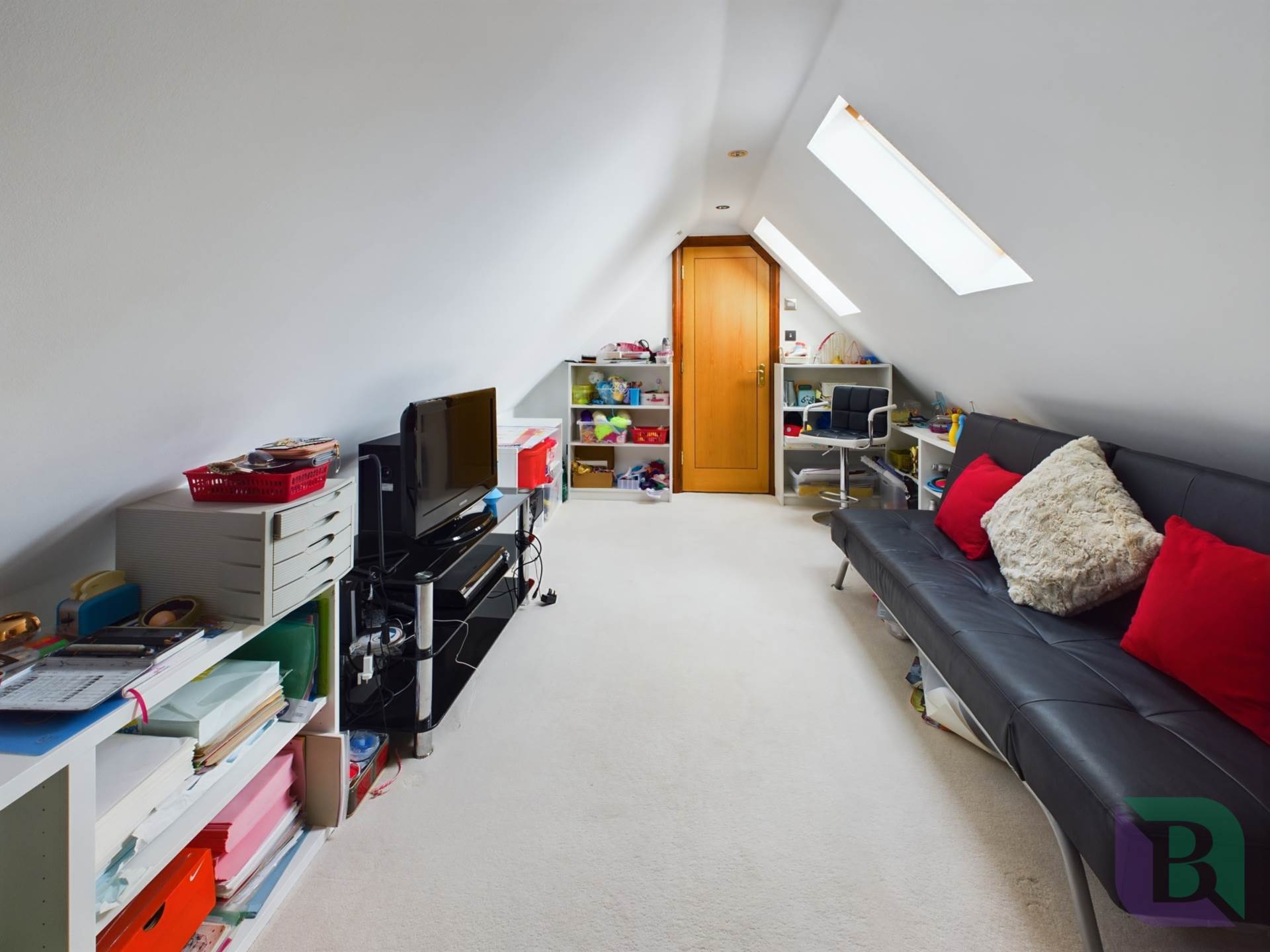 Ashford Crescent, Grange Farm, Image 34