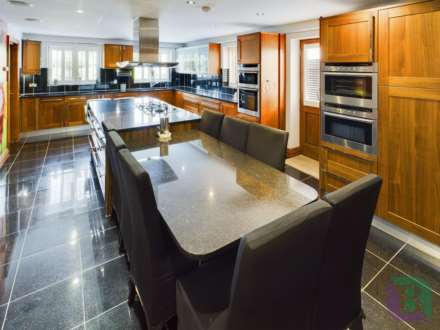 Ashford Crescent, Grange Farm, Image 2