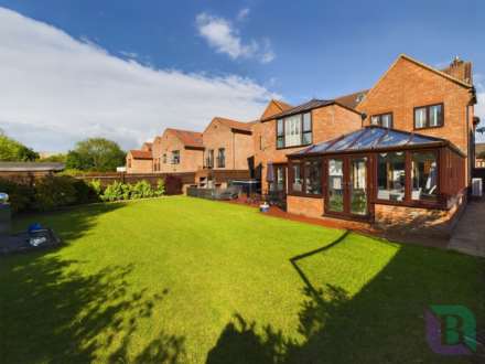 Ashford Crescent, Grange Farm, Image 37
