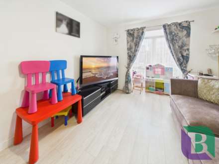 Burney Drive, Glebe Farm, Image 7