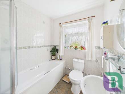 Mill Lane, Hulcote, Image 11