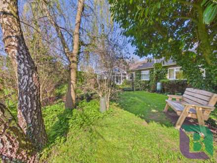 Mill Lane, Hulcote, Image 12