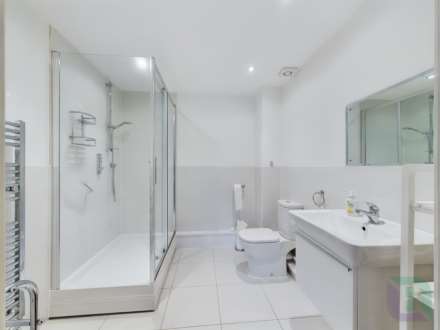 Club Lane, Woburn Sands, Image 10