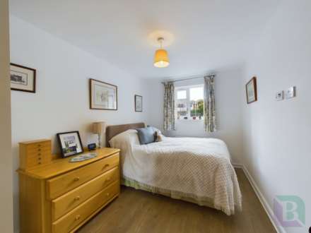 Club Lane, Woburn Sands, Image 12