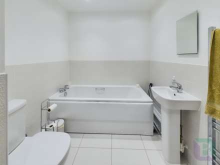 Club Lane, Woburn Sands, Image 7