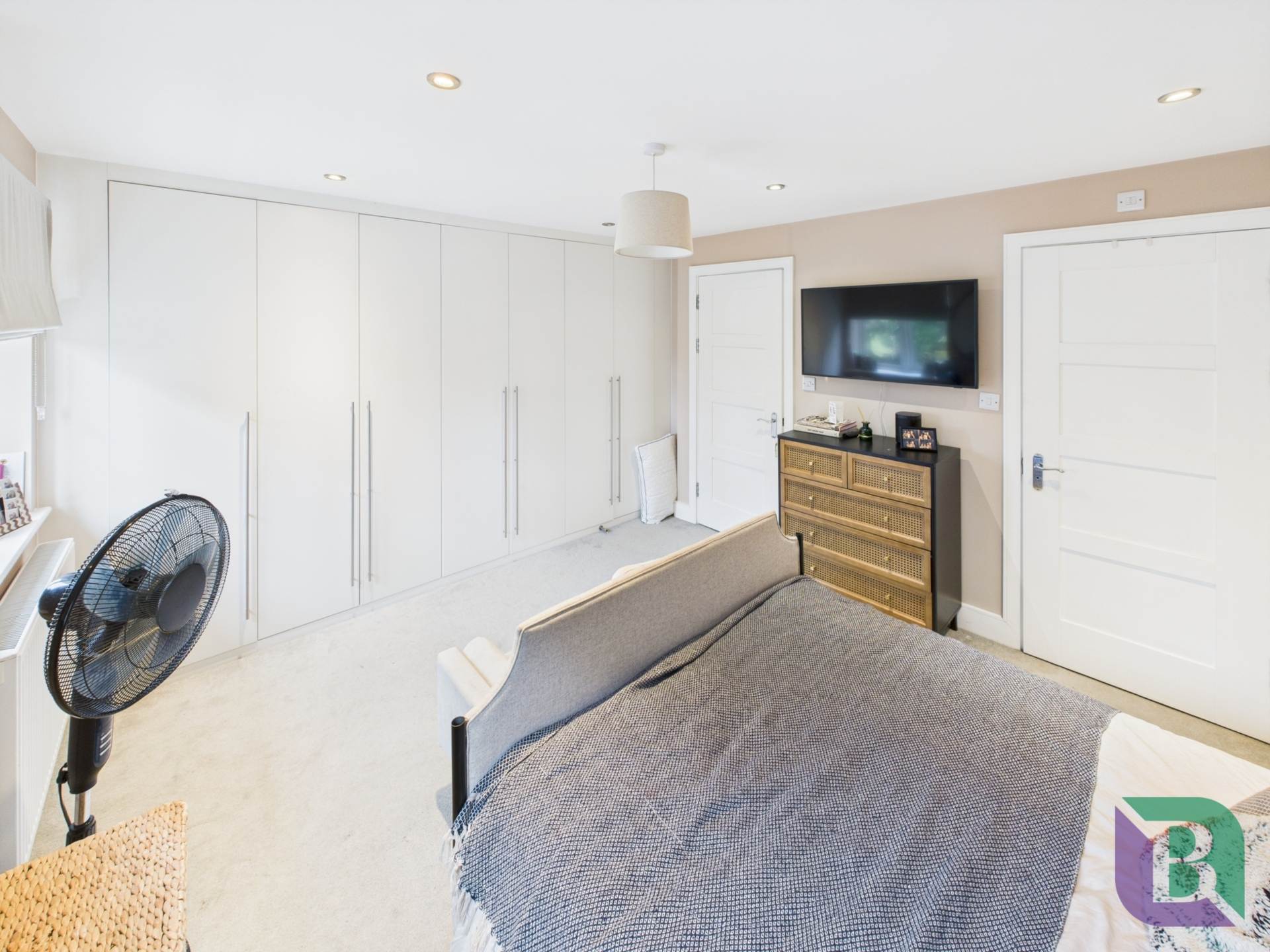 Larkswood Close, Milton Keynes, Image 10