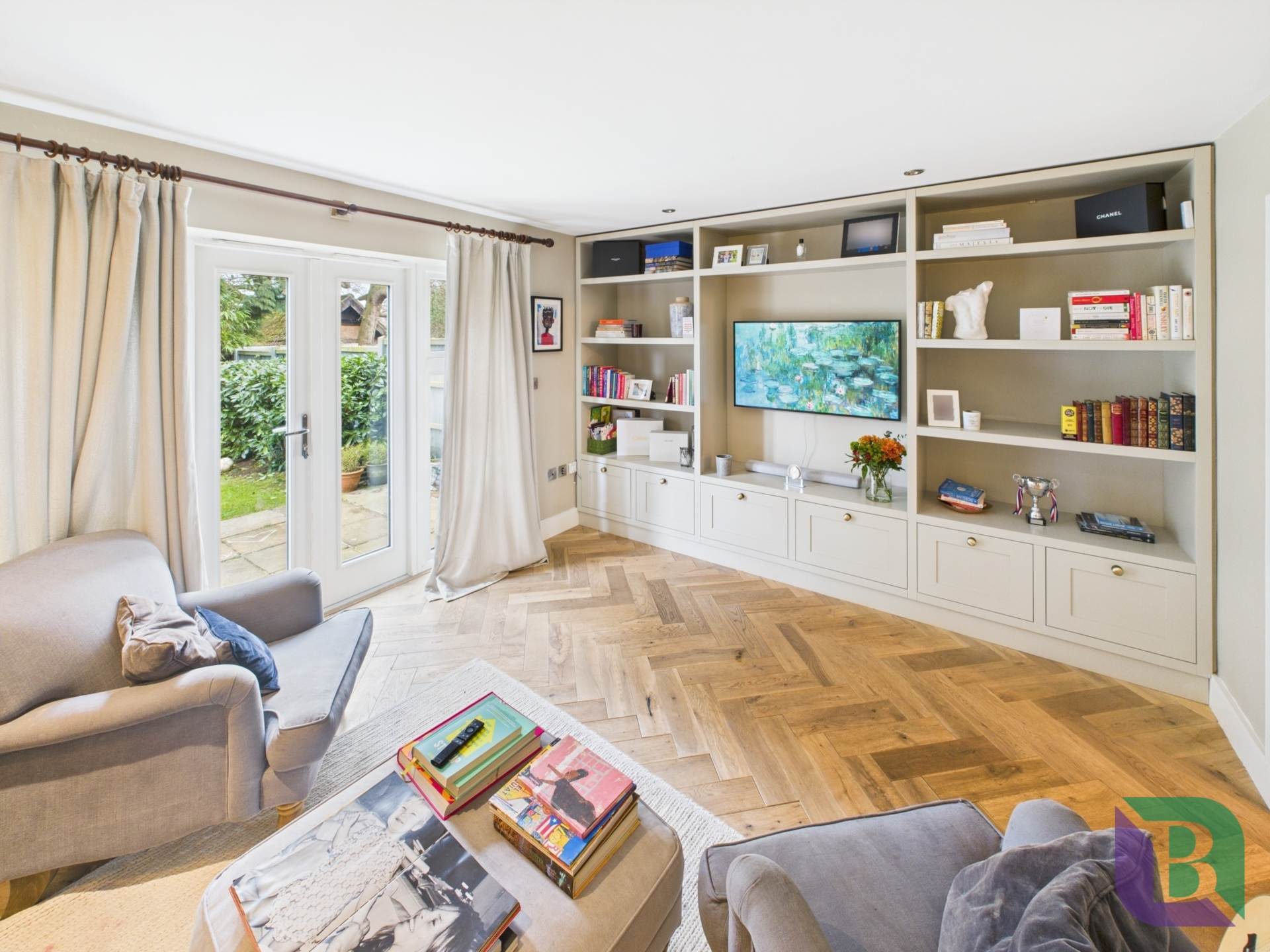 Larkswood Close, Milton Keynes, Image 3