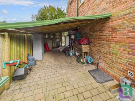 Larkswood Close, Milton Keynes, Image 19