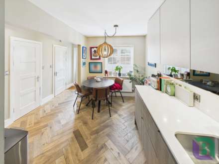 Larkswood Close, Milton Keynes, Image 2
