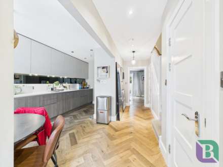 Larkswood Close, Milton Keynes, Image 6