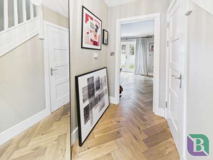 Larkswood Close, Milton Keynes, Image 8
