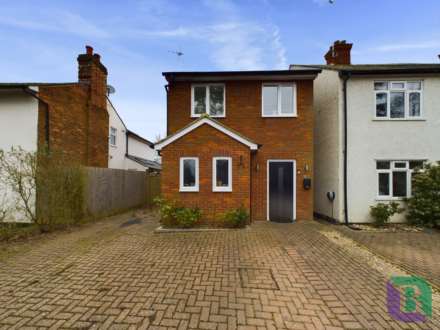 Bedford Road, Aspley Guise, Image 1