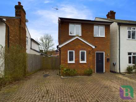 Bedford Road, Aspley Guise, Image 18