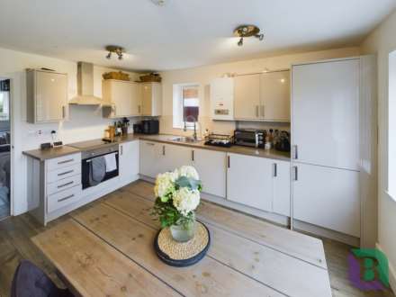 Bedford Road, Aspley Guise, Image 3