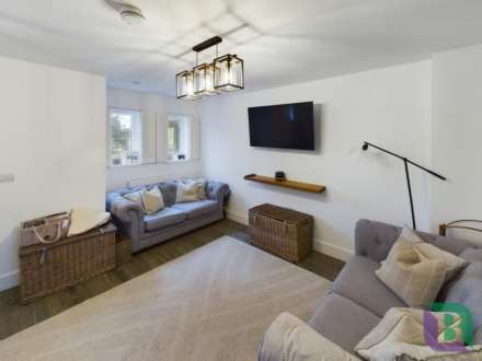 Bedford Road, Aspley Guise, Image 7