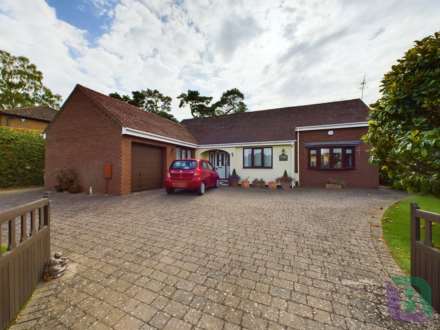 3 Bedroom Detached Bungalow, Weathercock Lane, Woburn Sands