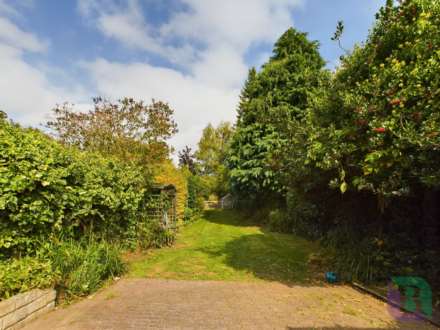Newport Road, Milton Keynes, Image 26