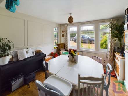 Newport Road, Milton Keynes, Image 4