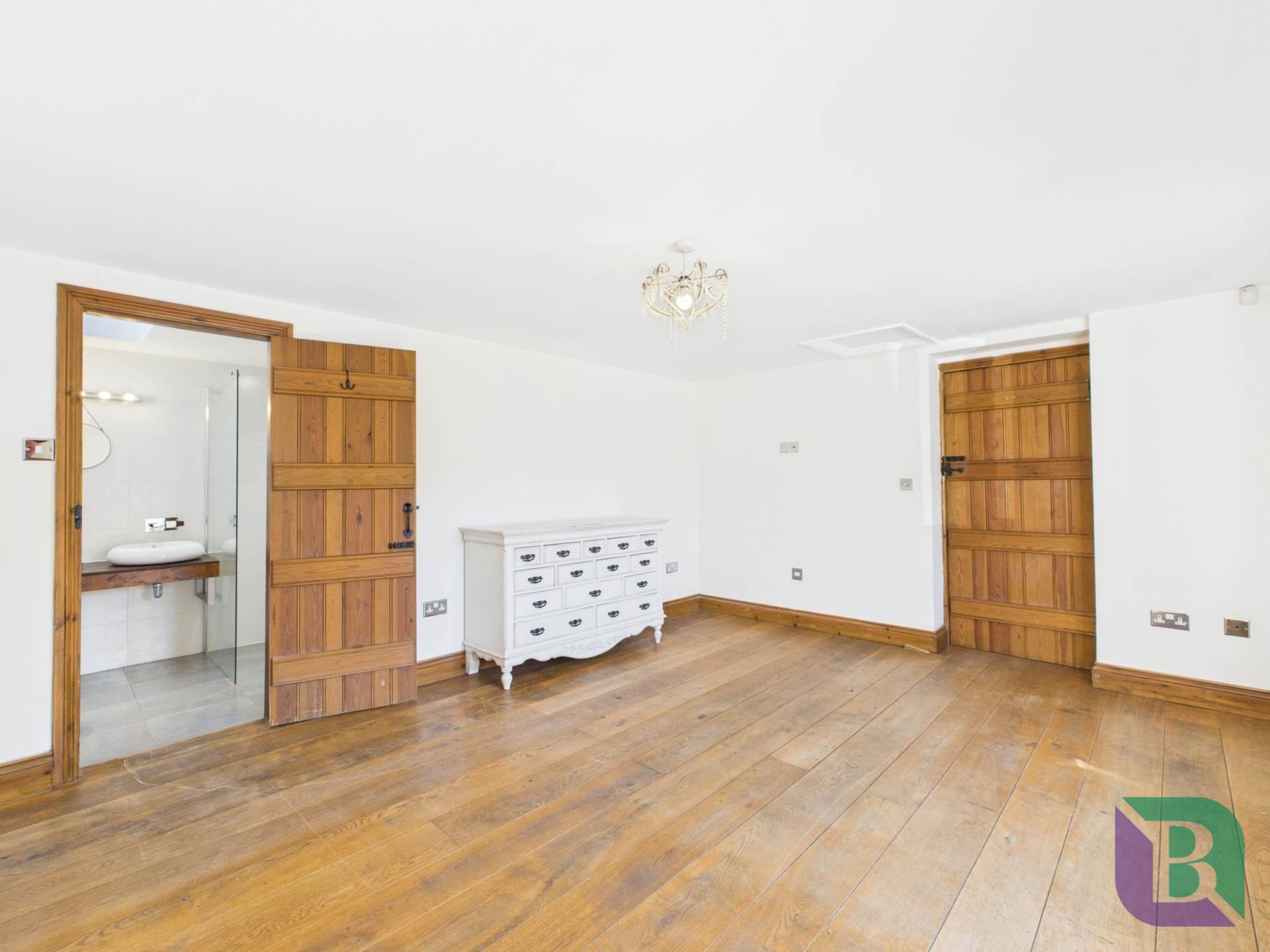 Herne Poplar Farm, Toddington, Image 14