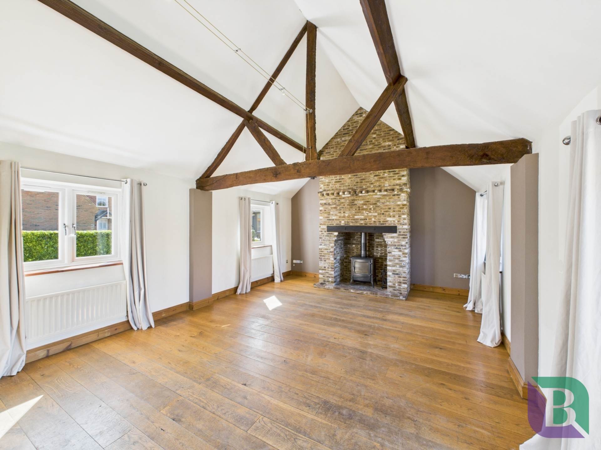 Herne Poplar Farm, Toddington, Image 2