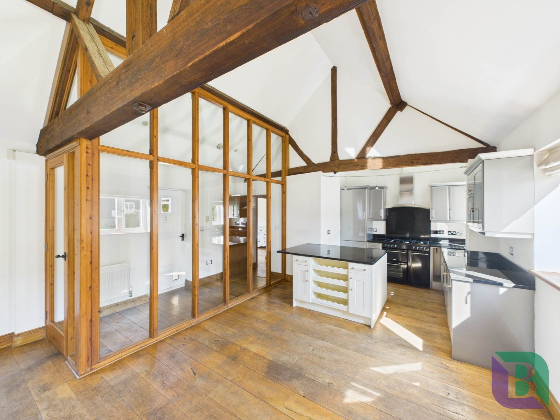 Herne Poplar Farm, Toddington, Image 3
