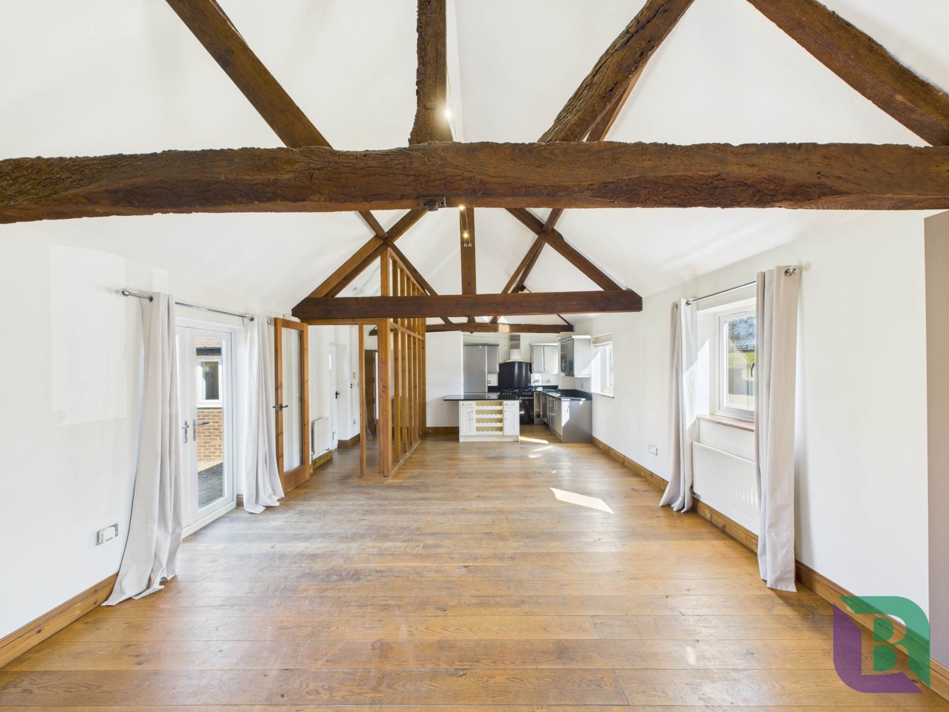 Herne Poplar Farm, Toddington, Image 5