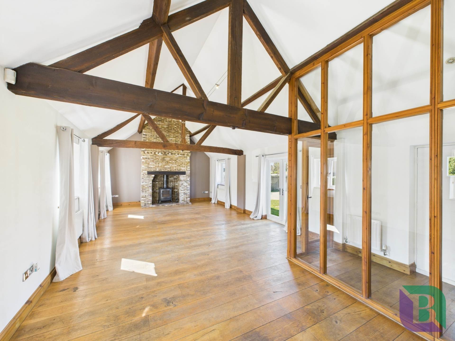 Herne Poplar Farm, Toddington, Image 6