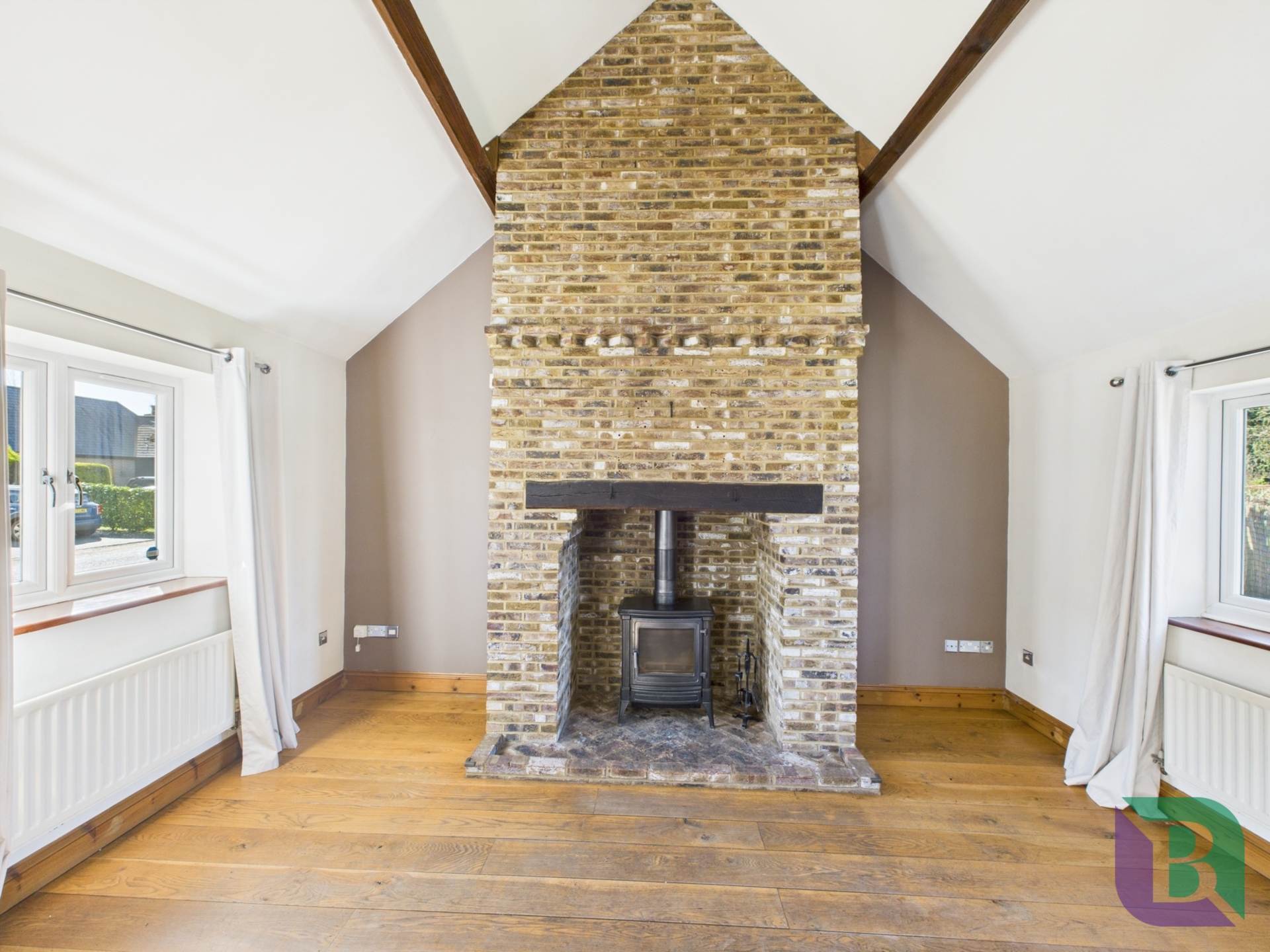 Herne Poplar Farm, Toddington, Image 7