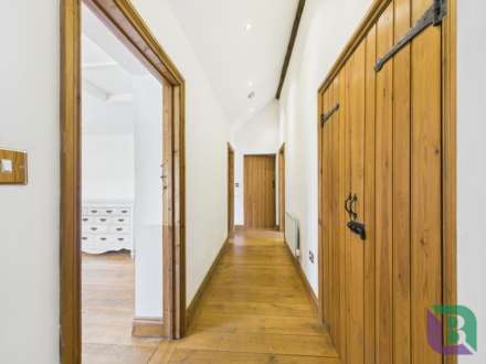 Herne Poplar Farm, Toddington, Image 12