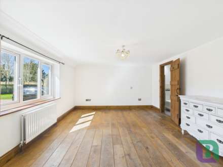 Herne Poplar Farm, Toddington, Image 13