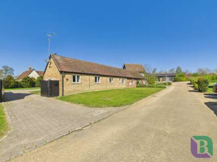 Herne Poplar Farm, Toddington, Image 23