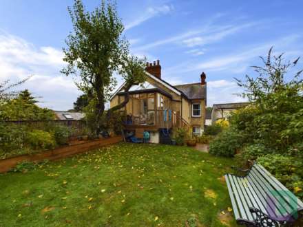 Church Road, Woburn Sands, Image 16