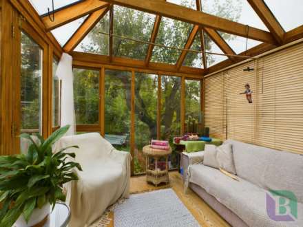 Church Road, Woburn Sands, Image 17