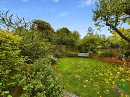 Church Road, Woburn Sands, Image 3