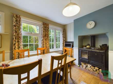 Church Road, Woburn Sands, Image 5