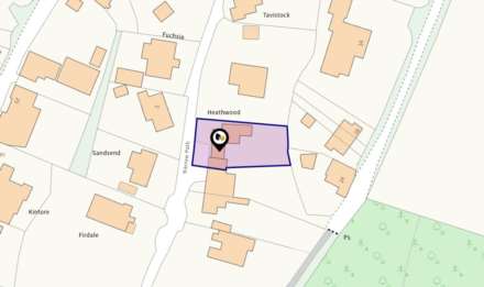 Whitecrest   Narrow Path, Aspley Heath, Image 33