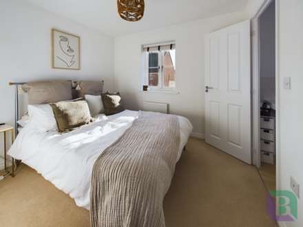 Drayhorse Crescent, Woburn Sands, Image 11