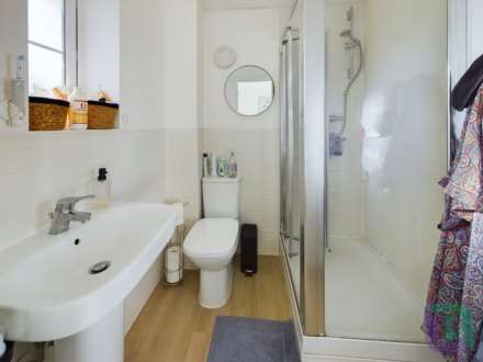 Drayhorse Crescent, Woburn Sands, Image 14