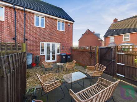 Drayhorse Crescent, Woburn Sands, Image 20