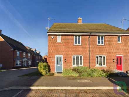 Drayhorse Crescent, Woburn Sands, Image 21
