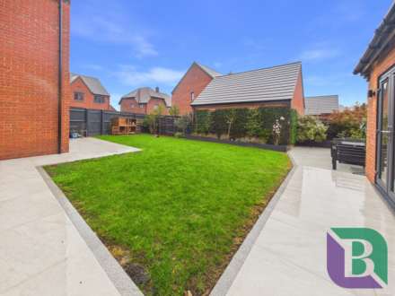 Menday Gardens, Milton Keynes, Image 21