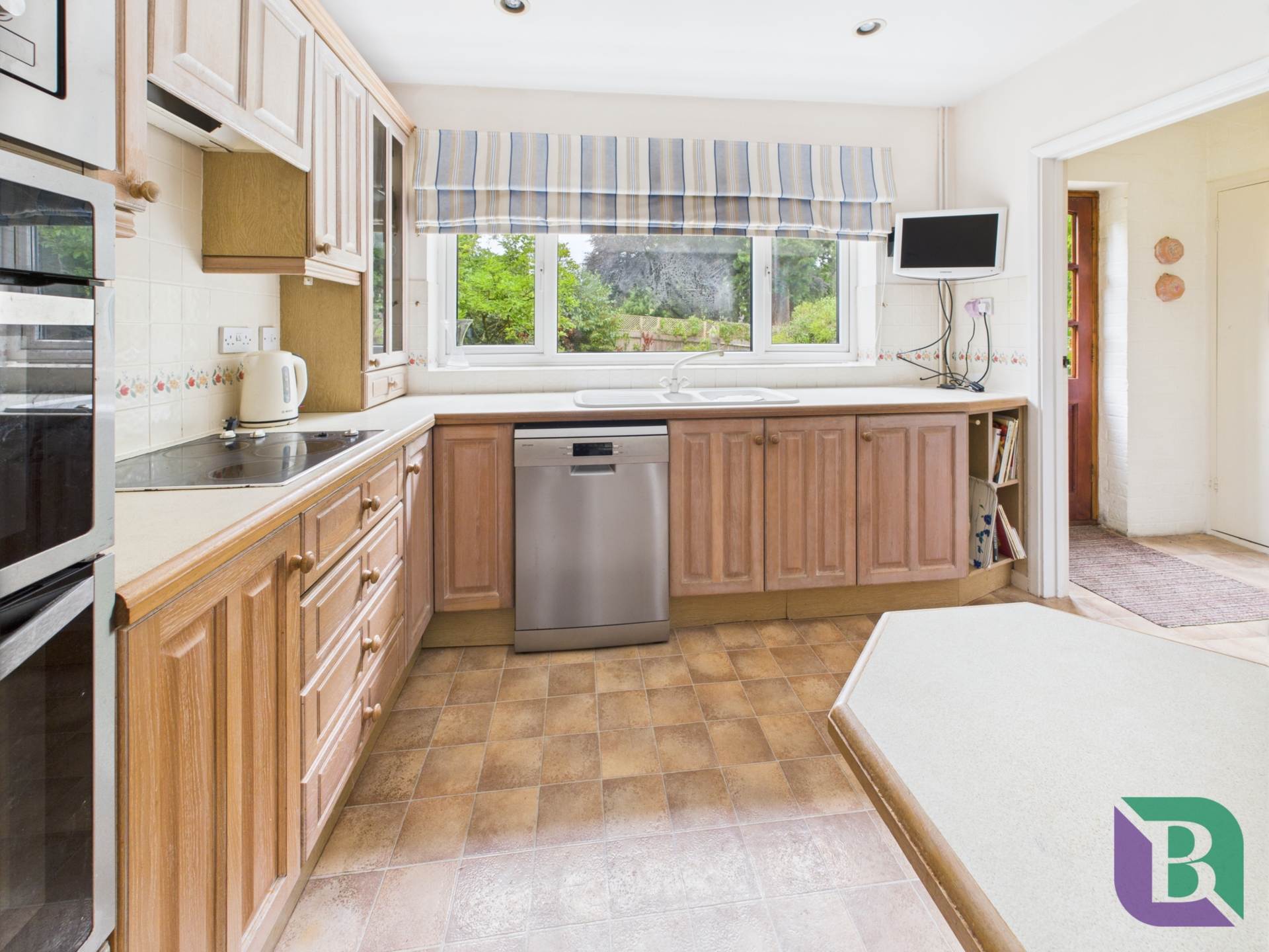 Church Road, Aspley Heath, Image 11