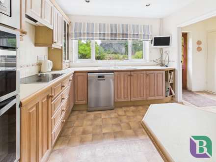 Church Road, Aspley Heath, Image 11